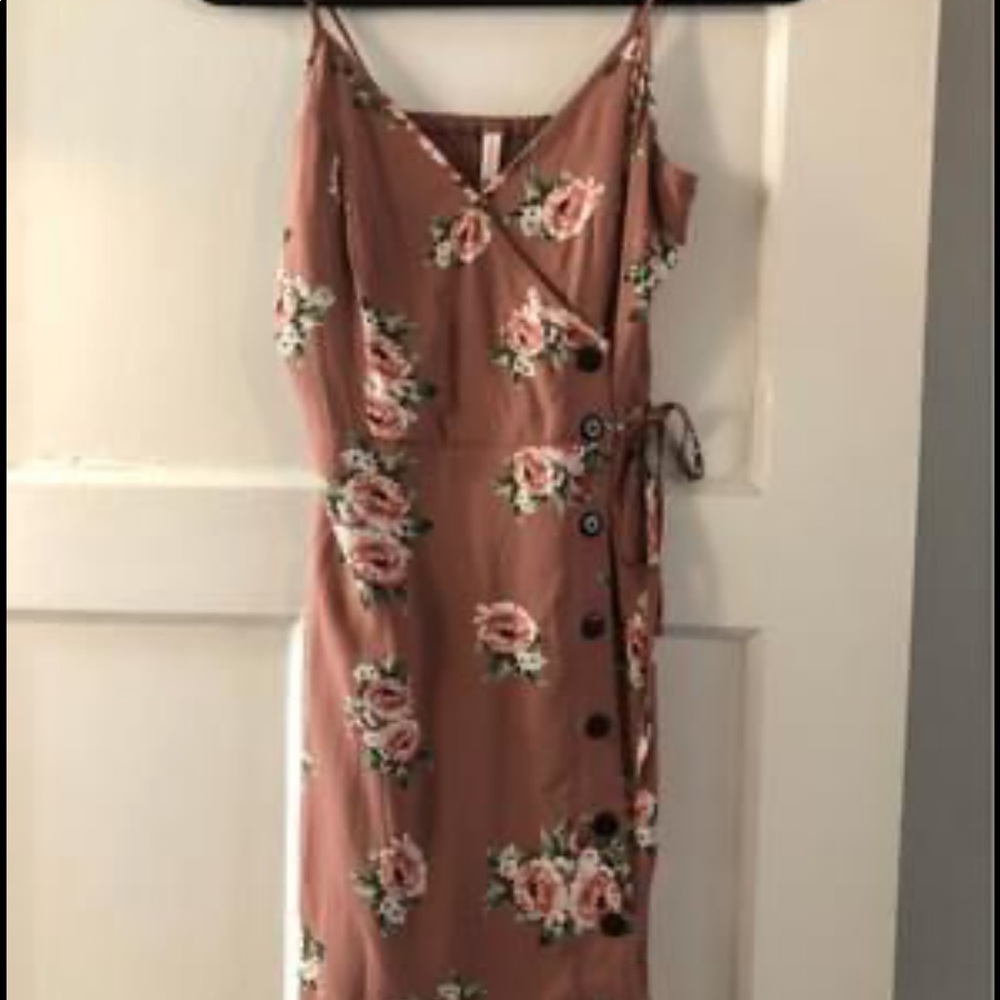 Floral summer dress worn once
